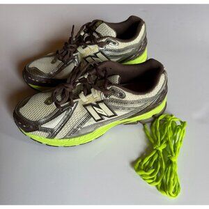 New Balance 1906R x SSENSE Exclusive M1906RSF Sneakers - Brown Volt - Size 10